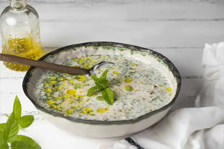 İç Baklalı Ayran Aşı Çorbası Tarifi