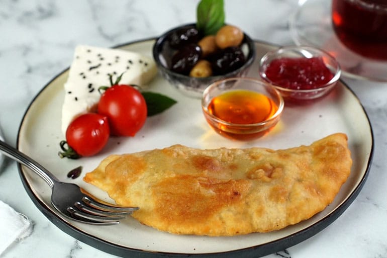 Bakliyat Harçlı Çi(ğ)Börek Tarifi