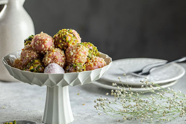 Çilekli Puding Topları Tarifi