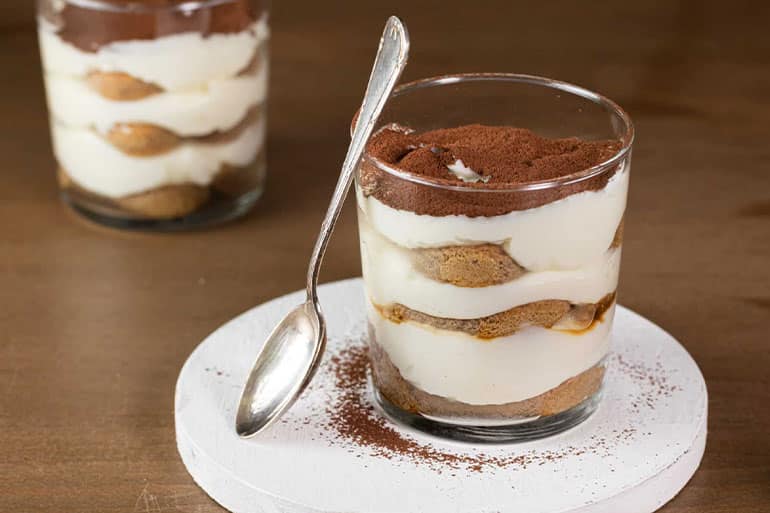 Pratik Tiramisu Tarifi