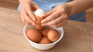 Yumurtayı Pratik Soyma Tekniği: Sahurun Kahramanı