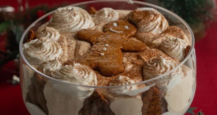 Gingerbread Trifle Tarifi