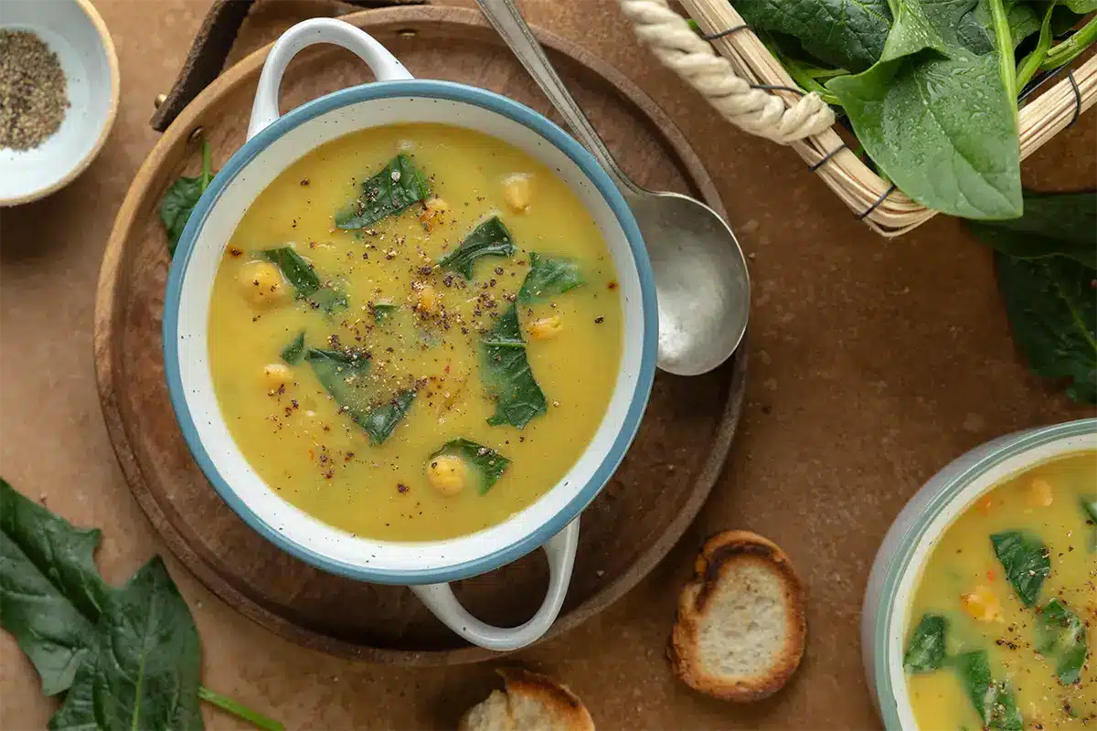 Ispanak Ve Nohutlu Mercimek Çorbası Tarifi